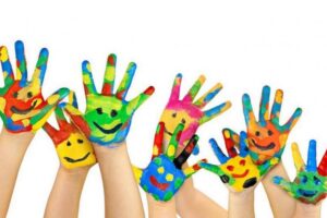 mani colorate regione piemonte